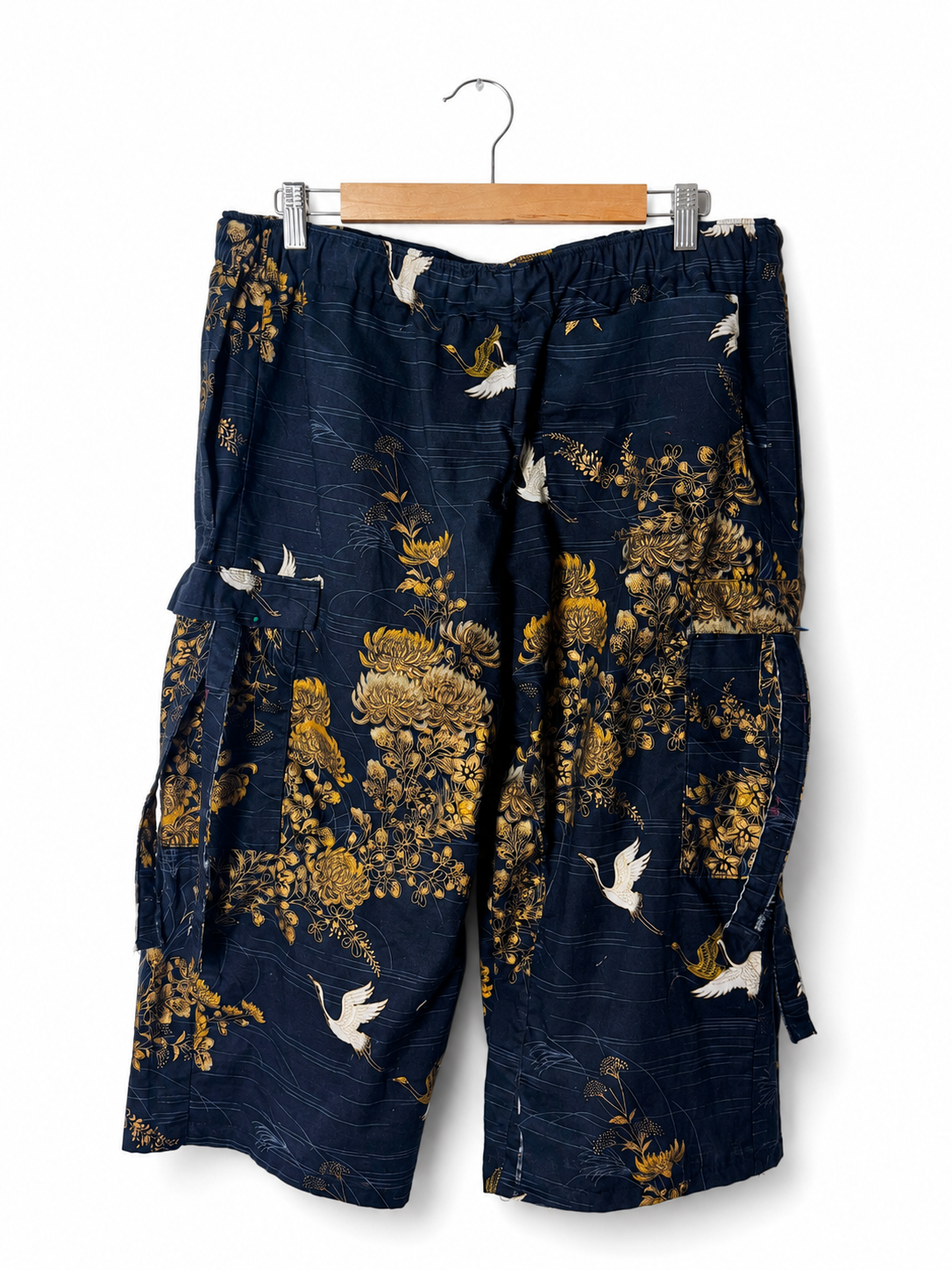 Swan & Gold print shorts